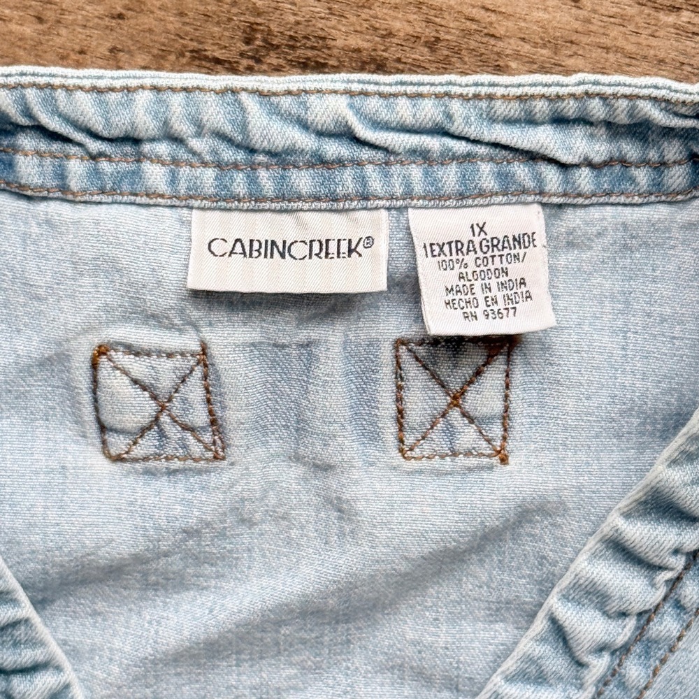 Cabin Creek Vintage Plus Button Front Patch Pockets Denim Vest, Light Blue, 1X - Picture 2 of 6